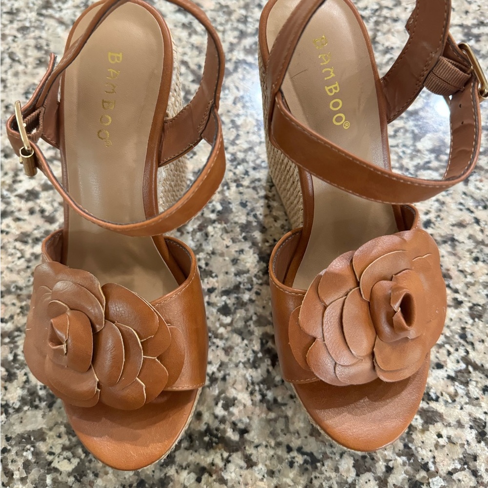 Bamboo wedge sandals / shoes size 5 1/2